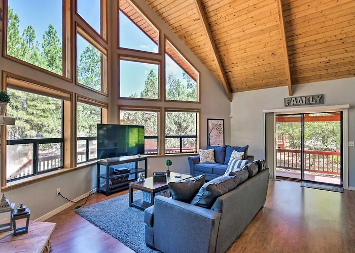 Modern Mountain Chalet: Retreat W/ Deck * Munds Park